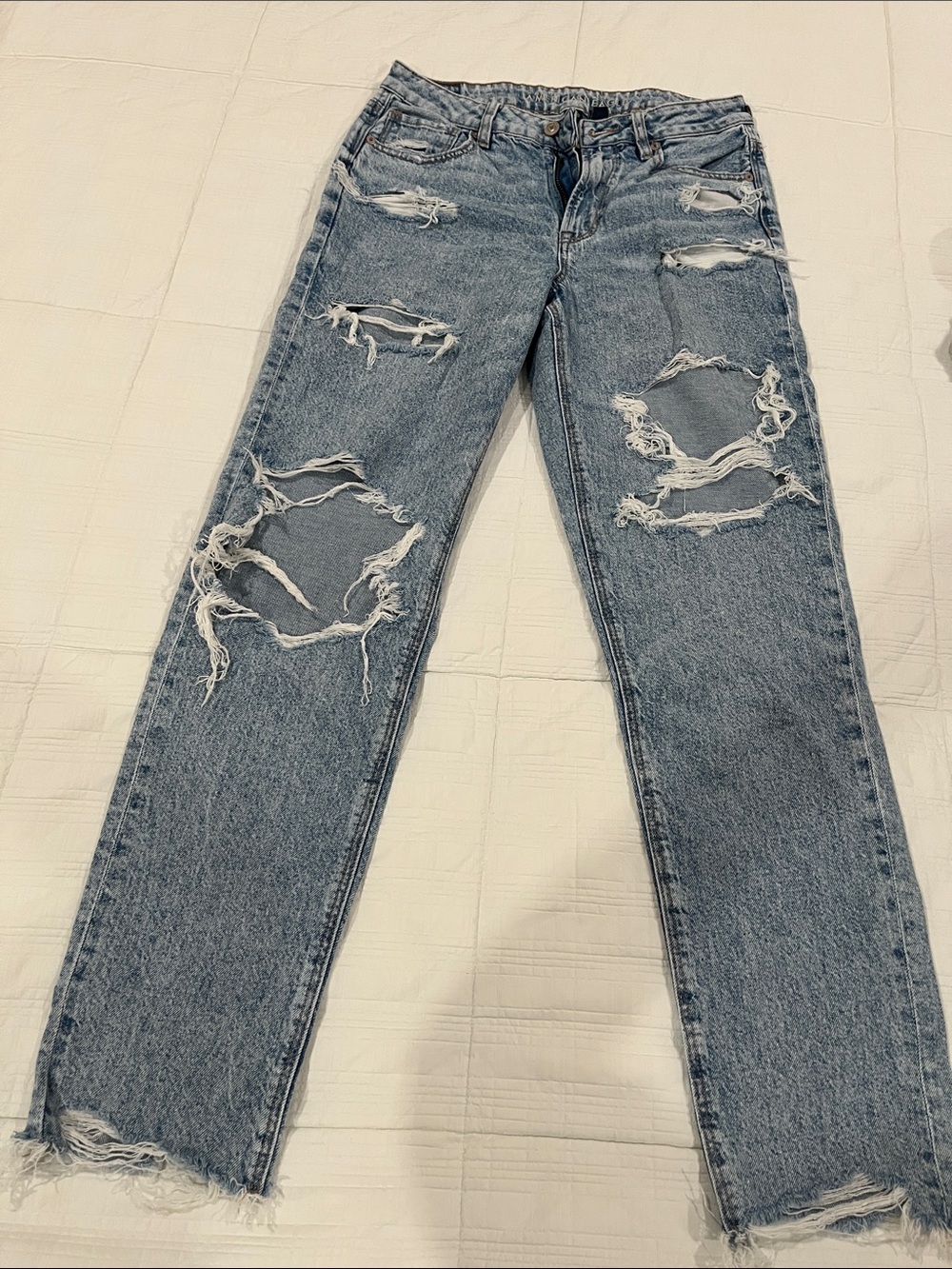 American Eagle Outfitters Light Blue Distressed Straight Leg Jeans